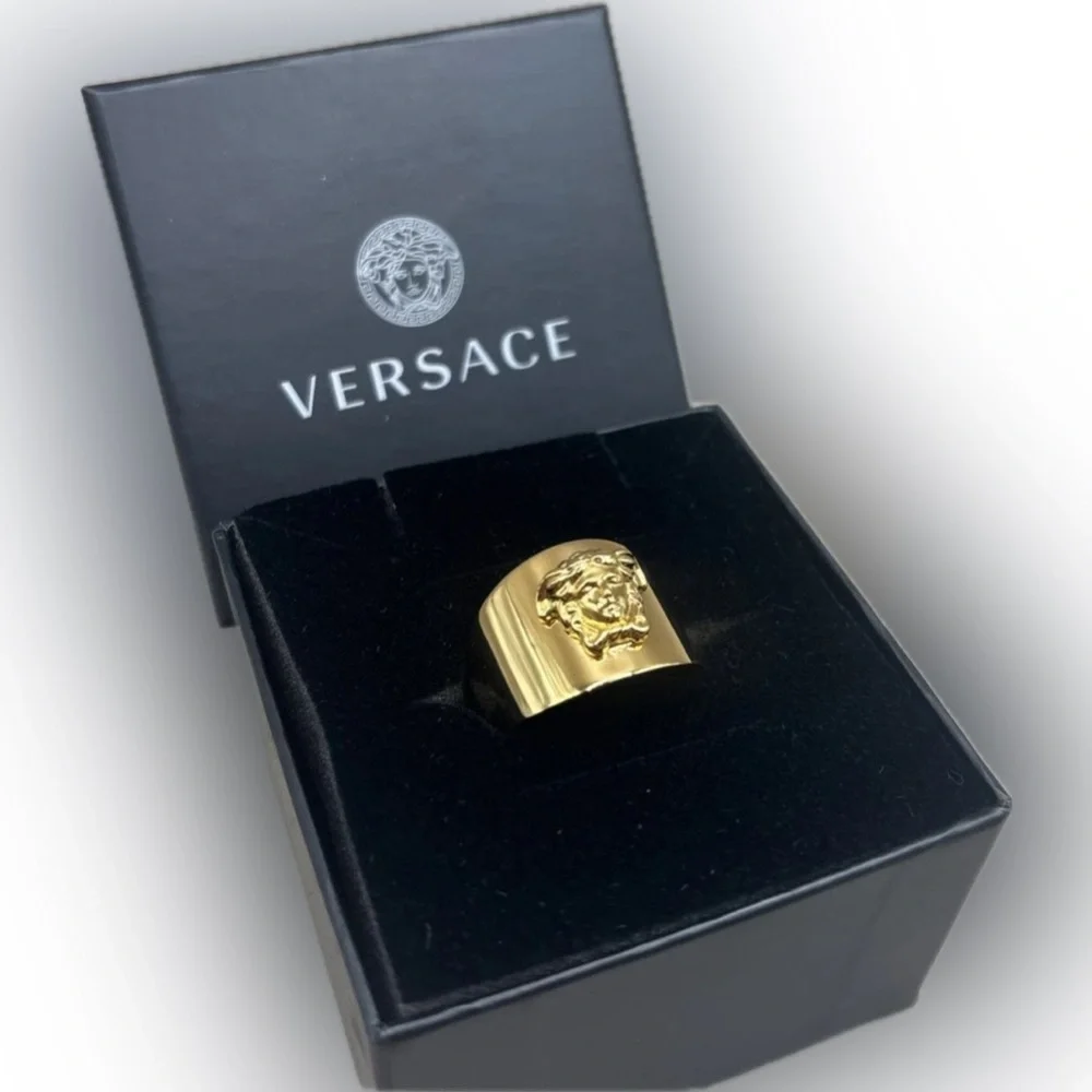 Versace Medusa Gold Ring NIB lSize 13(6) - Picture 4 of 6